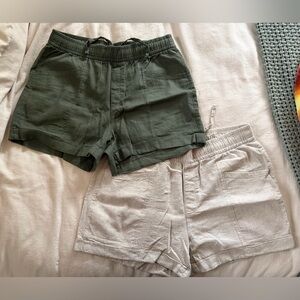 Old Navy Women's Linen Blend Shorts - Green and Beige